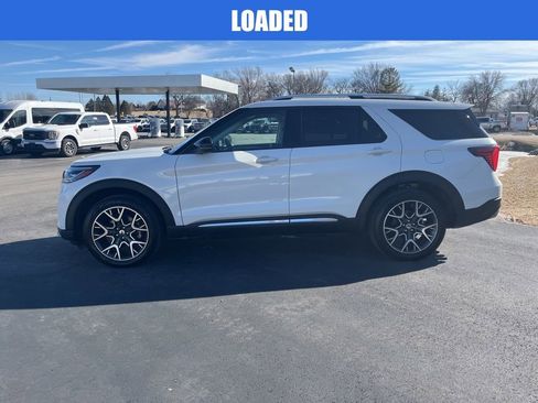 Used 2025 Ford Explorer Platinum w/ Ultimate Package image 7