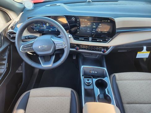 New 2026 Chevrolet Equinox ACTIV w/ Convenience Package III FWD image 9