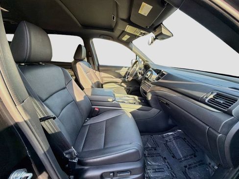 Certified 2024 Honda Passport EX-L image 31