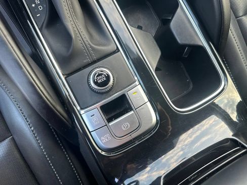 Used 2025 Kia Telluride S FWD image 26