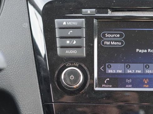 Used 2018 Nissan Rogue S image 18