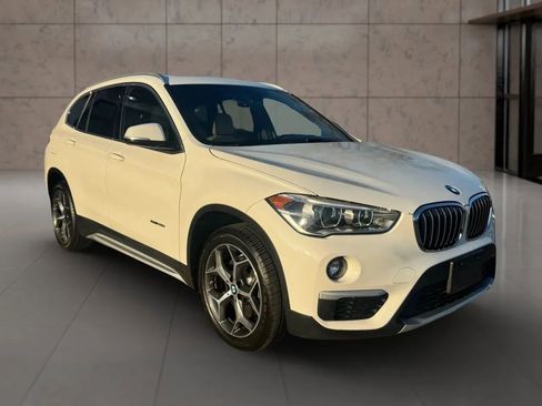 Used 2017 BMW X1 sDrive28i image 8
