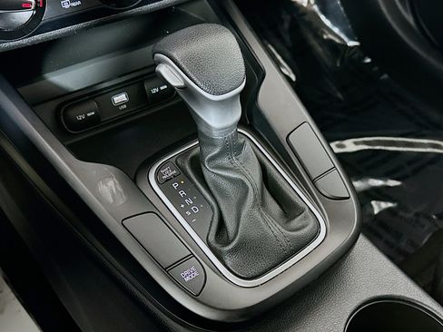 Certified 2023 Kia Soul LX w/ LX Technology Package image 16