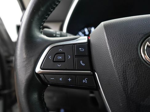 Used 2021 Toyota Highlander XLE AWD/4WD image 27