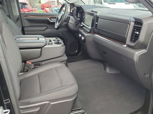 Certified 2023 GMC Sierra 1500 Elevation image 17