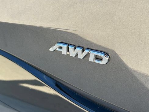 Used 2024 Toyota RAV4 SE AWD/4WD image 16