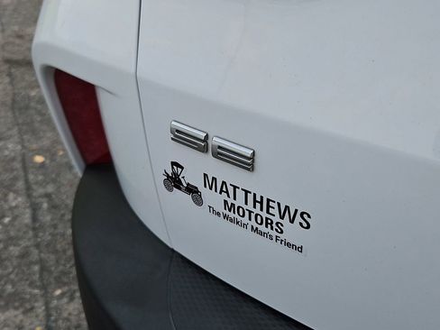 Used 2021 Ford Escape SE image 28