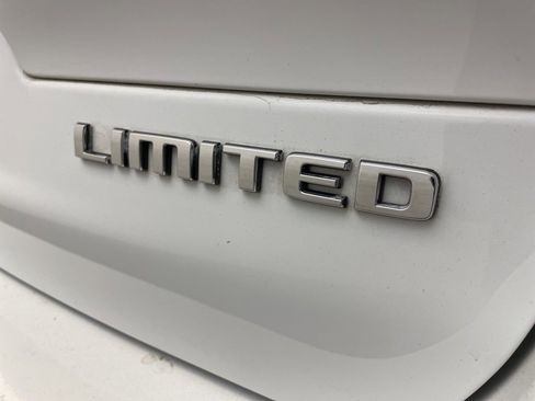Used 2021 Jeep Grand Cherokee L Limited image 9