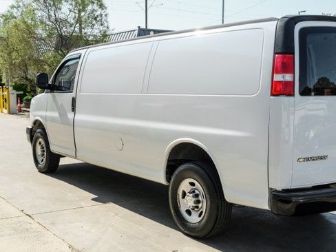 Used 2022 Chevrolet Express 2500 Extended w/ Driver Convenience Package RWD image 46