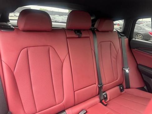 Certified 2025 BMW X4 M40i w/ Premium Package AWD/4WD image 32