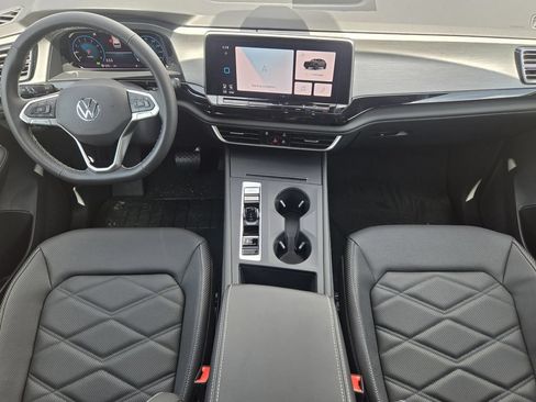 New 2026 Volkswagen Atlas Cross Sport SE FWD image 24