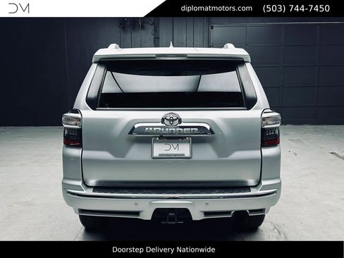 Used 2023 Toyota 4Runner Limited AWD/4WD image 6