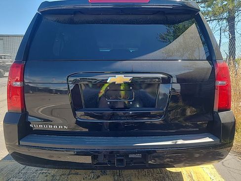 Used 2018 Chevrolet Suburban LS w/ Skid Plate Package AWD/4WD image 4