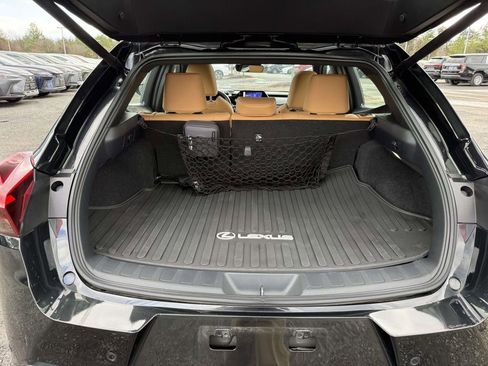 Used 2025 Lexus UX 300h AWD image 28