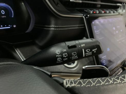 Used 2021 Jeep Grand Cherokee L Limited image 26