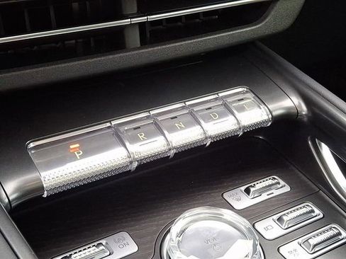 New 2026 Lincoln Nautilus Reserve AWD/4WD image 13