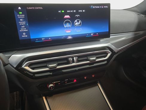 Certified 2023 BMW 330i Sedan w/ M Sport Package RWD image 18