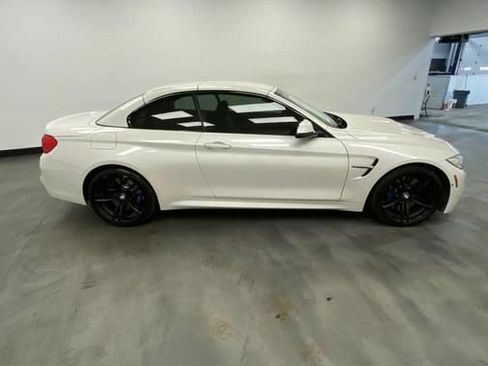 Used 2016 BMW M4 Convertible RWD image 16