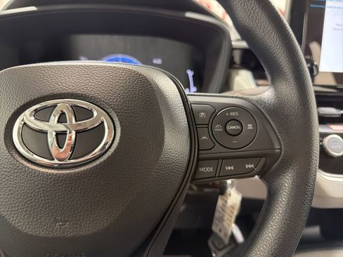 Used 2026 Toyota Corolla LE FWD image 27