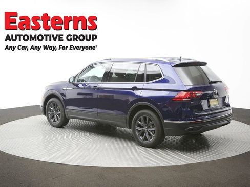 Used 2023 Volkswagen Tiguan SE AWD/4WD image 63