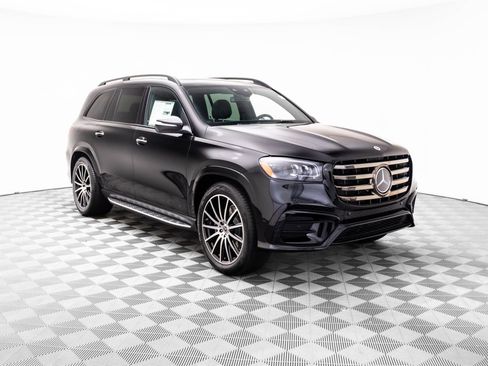 New 2026 Mercedes-Benz GLS 580 4MATIC image 7