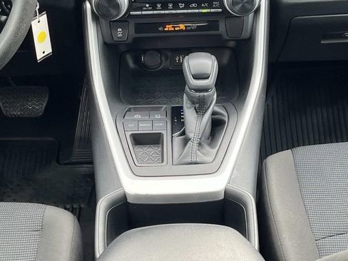Used 2023 Toyota RAV4 LE FWD image 17