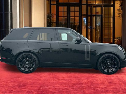 Used 2024 Land Rover Range Rover Autobiography AWD/4WD image 7