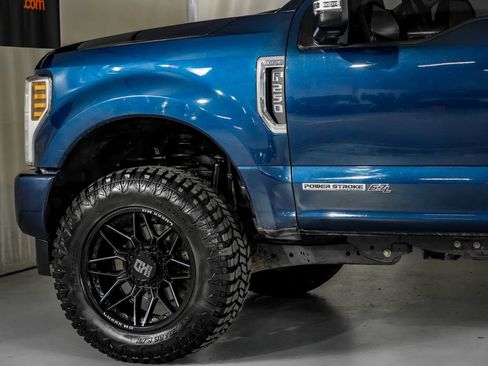 Used 2019 Ford F250 Lariat w/ Lariat Value Package AWD/4WD image 13