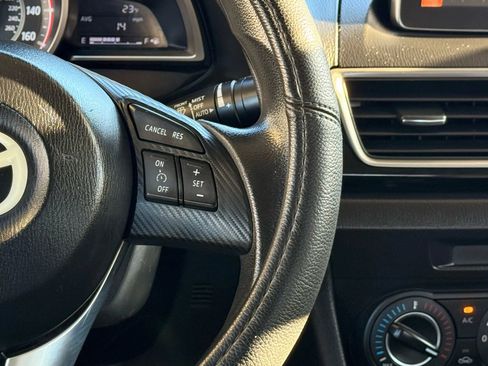 Used 2016 MAZDA MAZDA3 i Sport w/ Preferred Equipment Package image 33