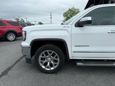 Used 2018 GMC Sierra 1500 SLT w/ SLT Premium Package AWD/4WD image 34