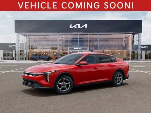 New 2026 Kia K4 FWD image 3