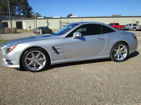 Used 2015 Mercedes-Benz SL 550 image 50
