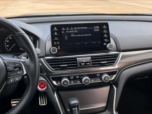 Used 2018 Honda Accord Sport image 7