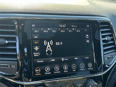 Certified 2021 Jeep Grand Cherokee Laredo X image 18