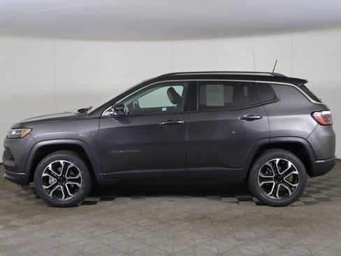 Used 2022 Jeep Compass Limited AWD/4WD image 15