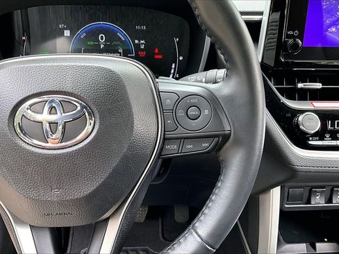 Used 2024 Toyota Corolla Cross AWD Hybrid w/ Convenience Package image 11
