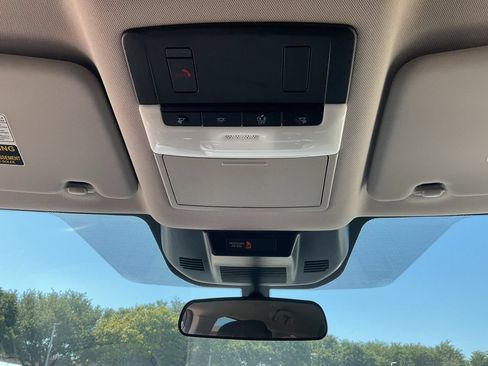 Used 2025 Nissan Rogue SV FWD image 17