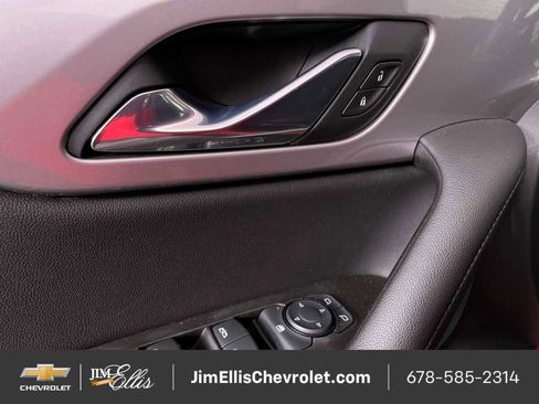 Used 2021 Chevrolet Blazer LT FWD image 21