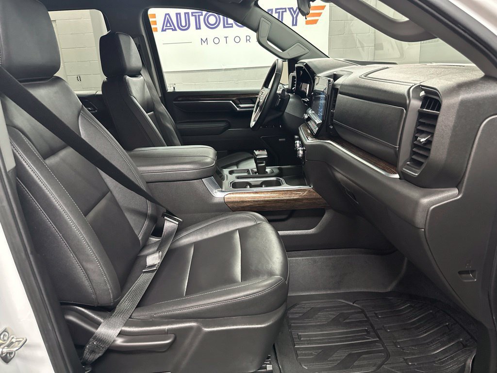 Used 2025 GMC Sierra 1500 Elevation w/ Elevation Premium Package AWD/4WD image 20