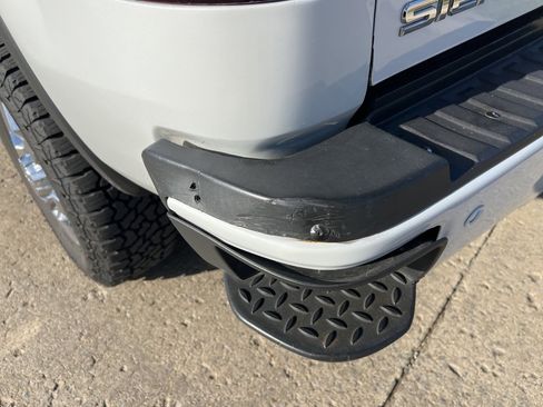 Used 2015 GMC Sierra 2500 Denali w/ Duramax Plus Package image 22