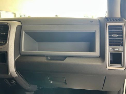 Used 2016 RAM 1500 Express RWD image 25