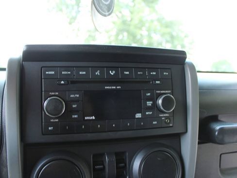 Used 2007 Jeep Wrangler Sahara w/ PWR Convenience Group AWD/4WD image 17