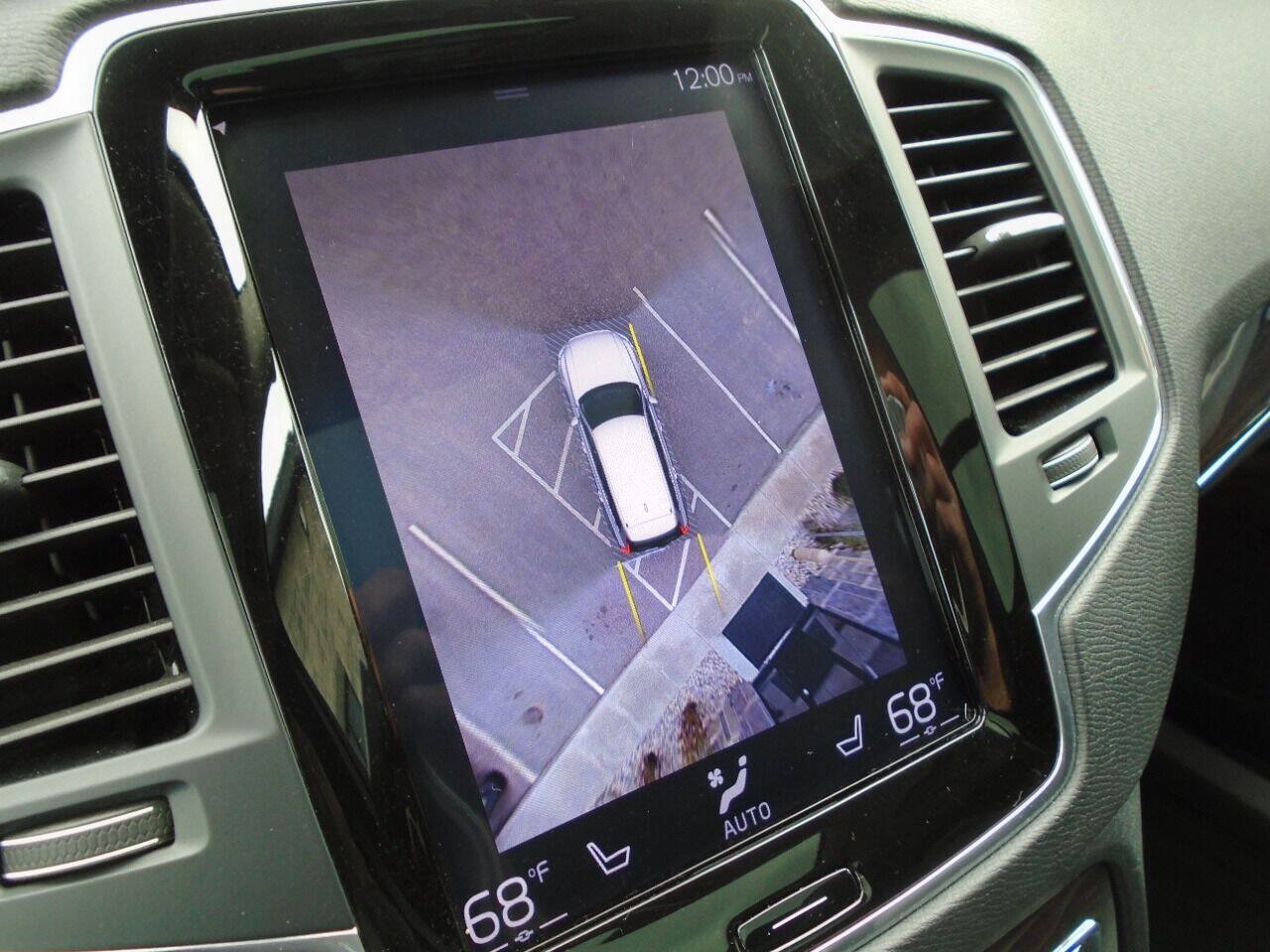 Used 2019 Volvo XC90 T6 Momentum w/ Advanced Package AWD/4WD image 11