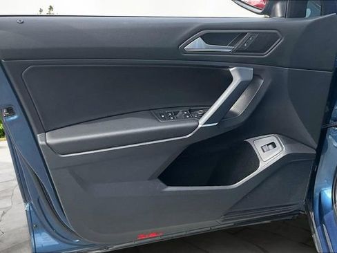 Used 2020 Volkswagen Tiguan SEL w/ Tiguan Two-Row MDO Package image 20