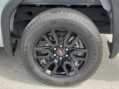 Used 2024 GMC Sierra 1500 Elevation RWD image 27
