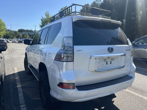 Used 2023 Lexus GX 460 Premium image 4