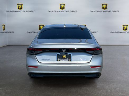 Used 2023 Honda Accord Touring image 4