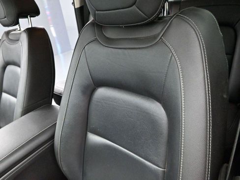 Used 2019 GMC Canyon SLT w/ Driver Alert Package AWD/4WD image 15