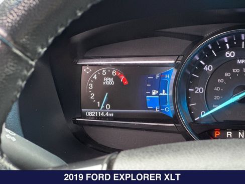 Used 2019 Ford Explorer XLT w/ Equipment Group 201A FWD image 27