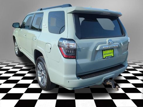 Used 2022 Toyota 4Runner TRD Sport AWD/4WD image 5